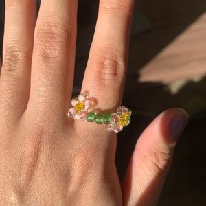 Flower glass bead ring
